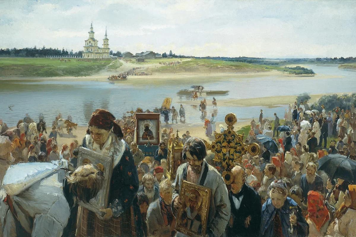 Крестный ход у реки: народ несёт иконы и крест.